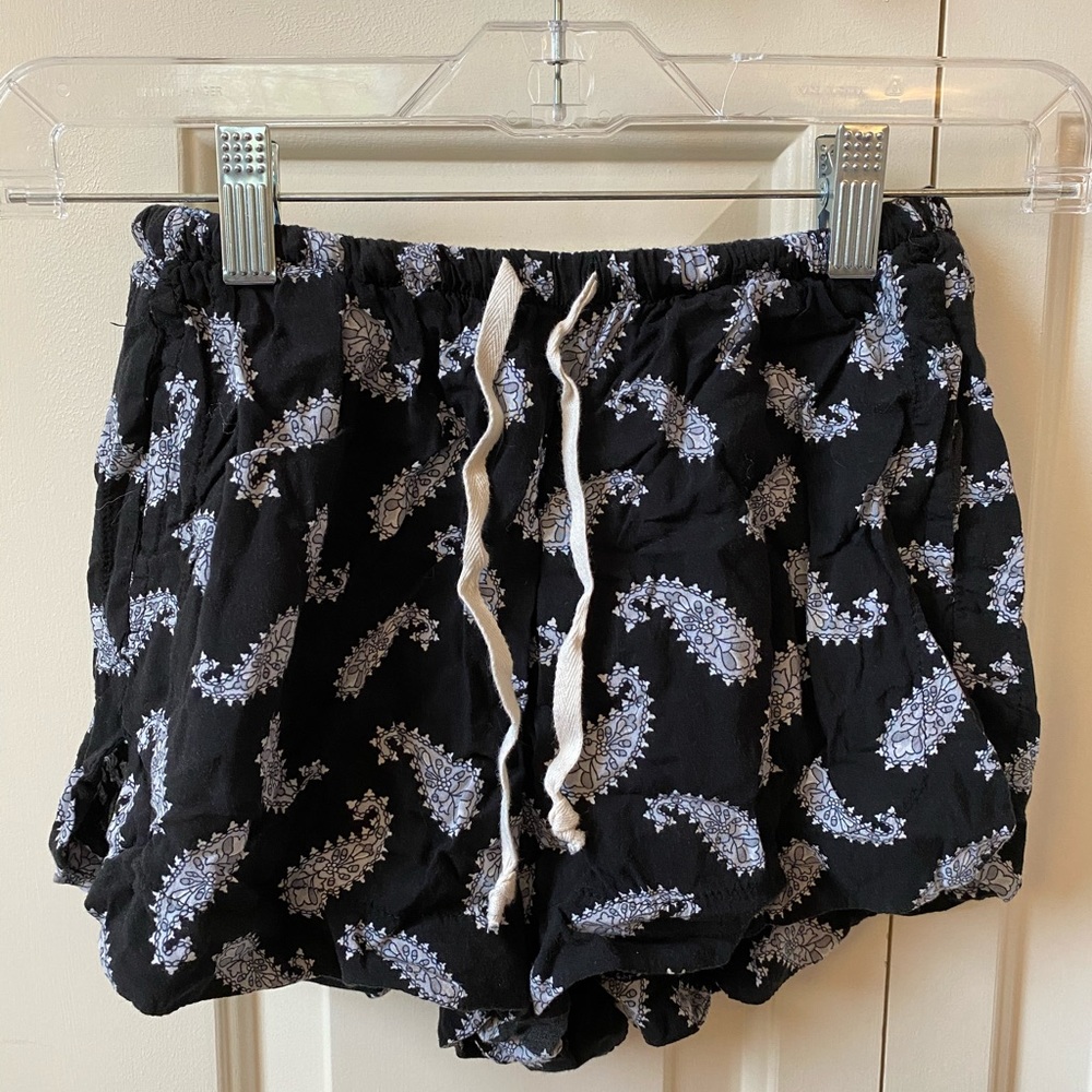 Brandy Melville flowy shorts